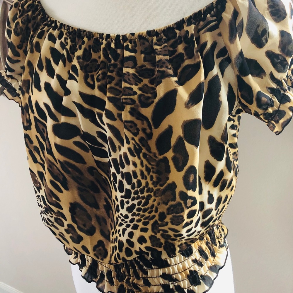 Animal print top Small